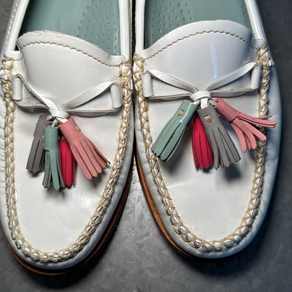 G.H. Bass & Co. White Handcrafted Patent Leather Weejuns withTassels Women’s 7.5 - Picture 9 of 12